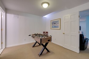 Scenic Smith Mountain Lake Getaway w/ Deck + Dock!