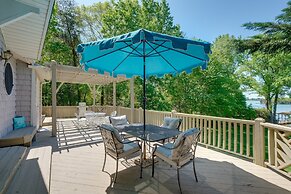 Scenic Smith Mountain Lake Getaway w/ Deck + Dock!