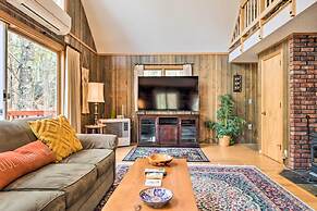 Mountain-view Conway Cabin ~ 9 Mi to Slopes!