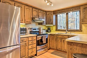 Mountain-view Conway Cabin ~ 9 Mi to Slopes!