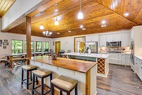 Cabin on 23 Acres w/ Creek Access in Broken Bow