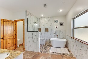 Cabin on 23 Acres w/ Creek Access in Broken Bow