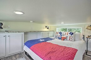 4 Mi to Dtwn: Mckinney Tiny Home w/ Fire Pit