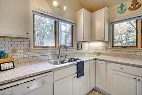 Southern Shores Family Retreat Mins to Beach!