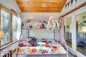 Southern Shores Family Retreat Mins to Beach!