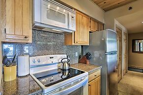 Cozy Crested Butte Condo - Walk to Ski Lift!