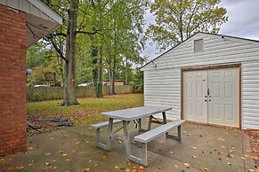 Charlotte Area Home w/ Patio - 6 Miles to Downtown