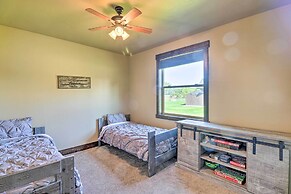 Modern Kalispell Home - 28 Mi to Glacier NP!