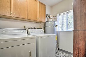 Cabin w/ Hot Tub & Views: 1 Mile to Alyeska Resort