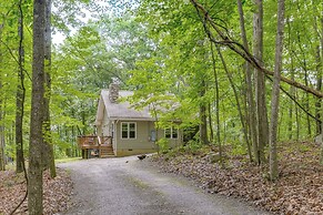 Cabin w/ Deck & Screened-in Porch in New Market!
