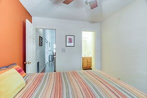 Cabin w/ Deck & Screened-in Porch in New Market!