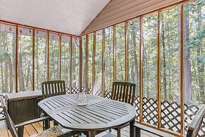 Cabin w/ Deck & Screened-in Porch in New Market!