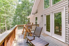 Cabin w/ Deck & Screened-in Porch in New Market!