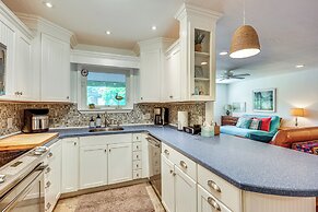 Oak Island Cottage: Minutes to Long Beach!