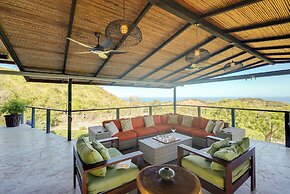 Luxury Home w/ Views & Infinity Pool: Near Beach!