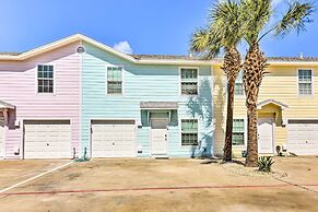 Near Beach & Golfing: Port Aransas Condo w/ Deck