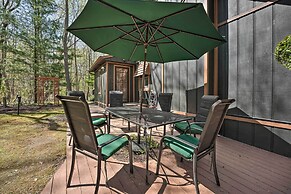 Sawyer Retreat w/ Fire Pit < 2 Mi to Beaches!