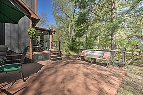 Sawyer Retreat w/ Fire Pit < 2 Mi to Beaches!