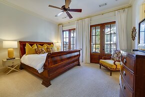 Large, Elegant Home < 2 Miles to Ole Miss!