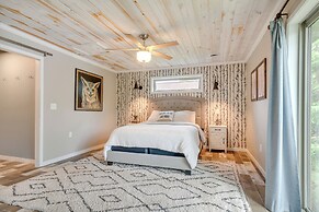 Tranquil Lakefront Cabin: Fire Pit, Grill & Patio