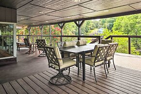 Dock, Deck & Boat Slip: Lakefront Eucha Home