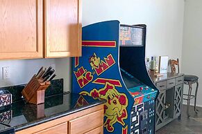 Country Club Home w/ Pool & Spa, 2 Mi to Coachella