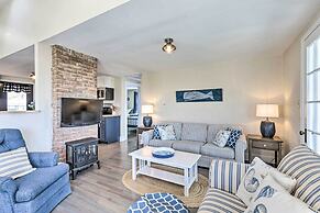 Westbrook Home w/ Ocean Views - Walk to Beach