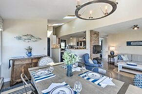 Westbrook Home w/ Ocean Views - Walk to Beach