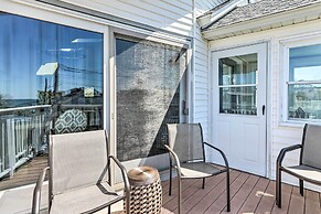 Westbrook Home w/ Ocean Views - Walk to Beach
