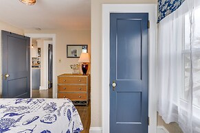 Westbrook Home w/ Ocean Views - Walk to Beach
