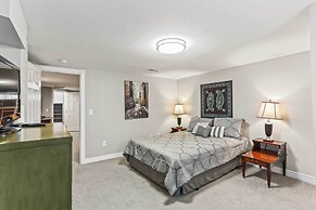 Spacious Family Home w/ Garage Game Room & Office!