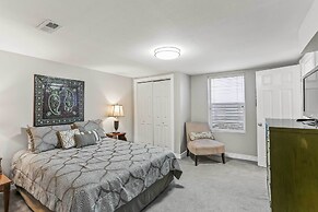 Spacious Family Home w/ Garage Game Room & Office!