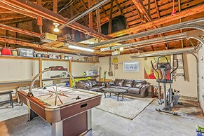 Spacious Family Home w/ Garage Game Room & Office!