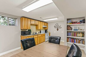 Spacious Family Home w/ Garage Game Room & Office!
