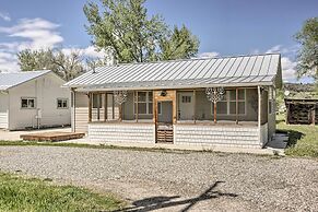 Idyllic Gem: Screened Porch, 1/2 Mi to River!