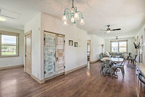 Idyllic Gem: Screened Porch, 1/2 Mi to River!