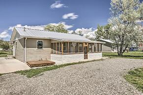 Idyllic Gem: Screened Porch, 1/2 Mi to River!