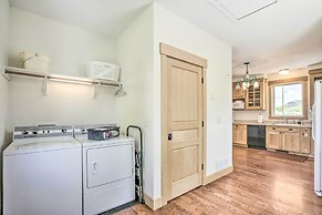 Idyllic Gem: Screened Porch, 1/2 Mi to River!