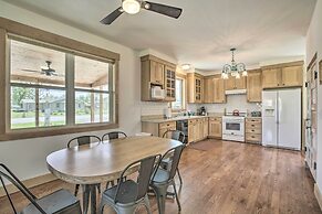 Idyllic Gem: Screened Porch, 1/2 Mi to River!