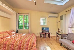 Quiet Saugatuck Studio w/ Patio - Walk to Dtwn!