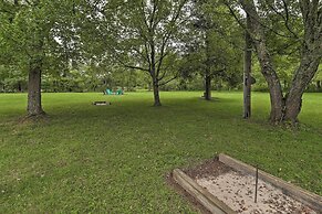 Hendersonville Home w/ Fire Pit: 5 Mi to Downtown!