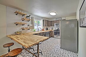 Walk to Oaklawn Racing: Hot Springs Home!