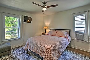 Walk to Oaklawn Racing: Hot Springs Home!