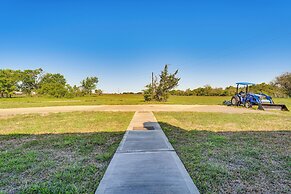 Stunning Ranch Villa: Private Pool & Hot Tub!