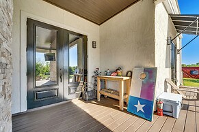 Stunning Ranch Villa: Private Pool & Hot Tub!