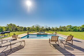 Stunning Ranch Villa: Private Pool & Hot Tub!