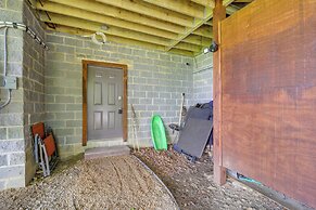 1 Mi to Beech Mtn: Cabin w/ Fire Pit & Bbq!