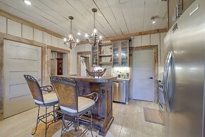 1 Mi to Beech Mtn: Cabin w/ Fire Pit & Bbq!