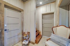 1 Mi to Beech Mtn: Cabin w/ Fire Pit & Bbq!