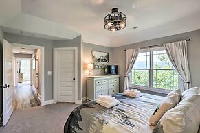 Escape w/ Hot Tub, Mtn Views: 5 Mi to Urban Trail